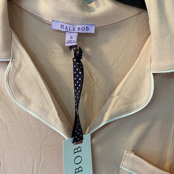 Hale Bob 2 piece classic pajama set in pink with white piping size small NWT - Picture 3 of 7